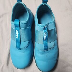 Size 7 Cloves Nursing Shoes